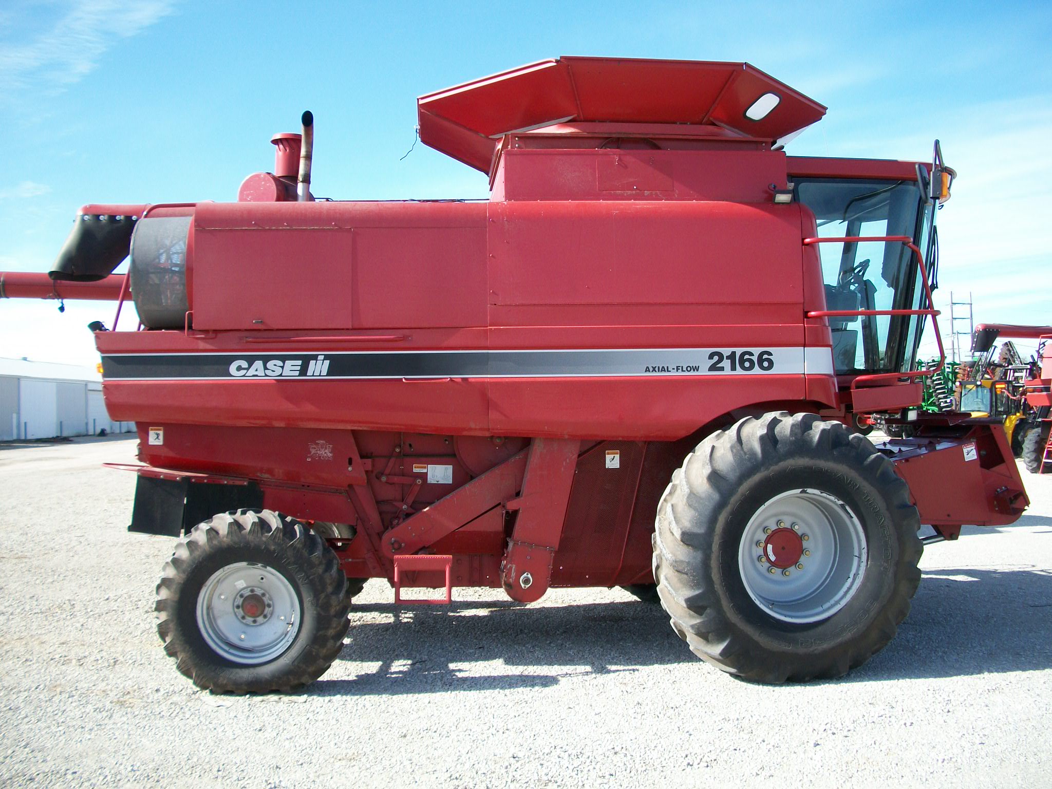 1995 Case IH 2166 Combine for sale in Auburn, IL | IronSearch