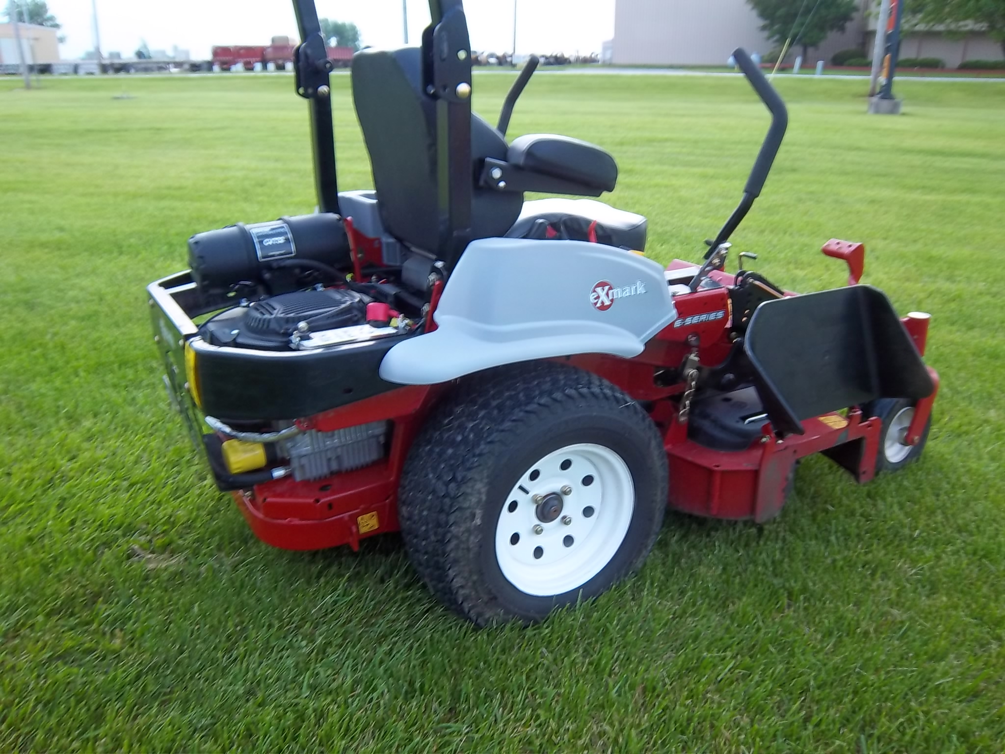 2016 Exmark LZE732GKC524A2 Mower/Zero Turn for sale in Auburn, IL