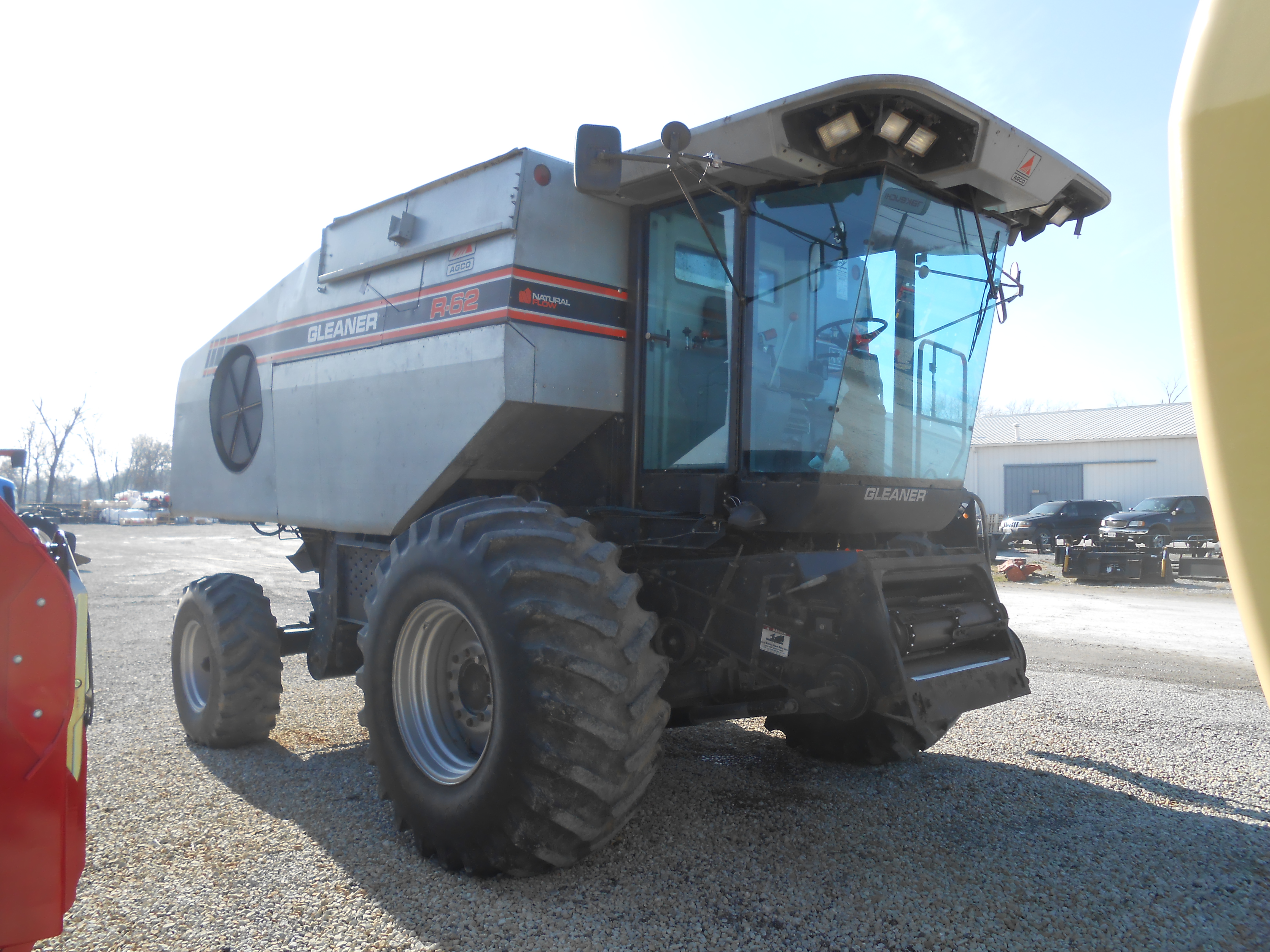 1994 AGCO Gleaner R62 Combine