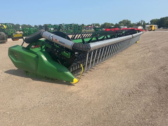 2023 John Deere RD40F Header Combine