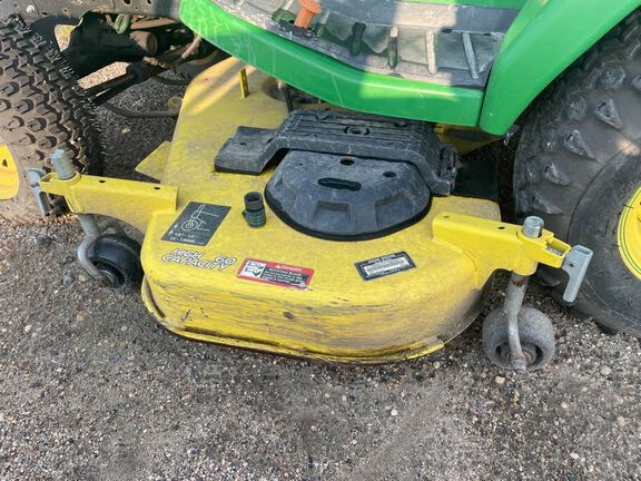 2015 John Deere X738 Garden Tractor