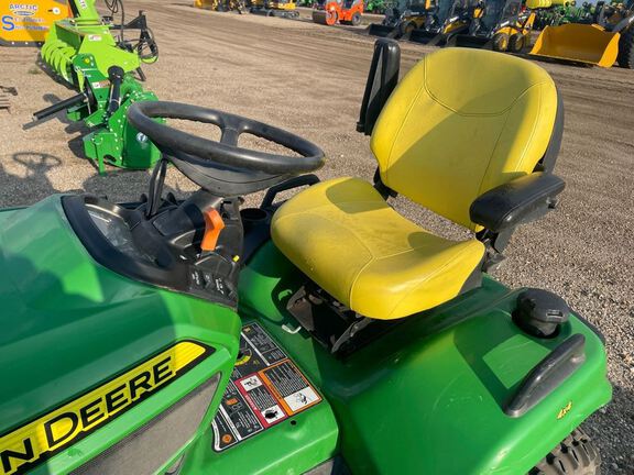 2015 John Deere X738 Garden Tractor