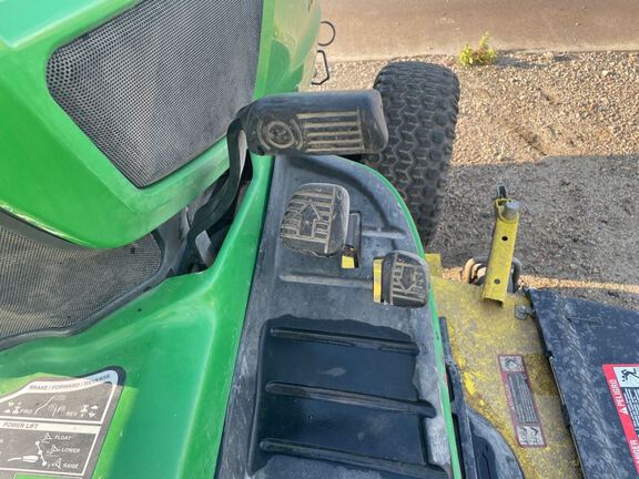 2015 John Deere X738 Garden Tractor