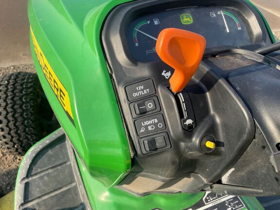 2015 John Deere X738 Garden Tractor