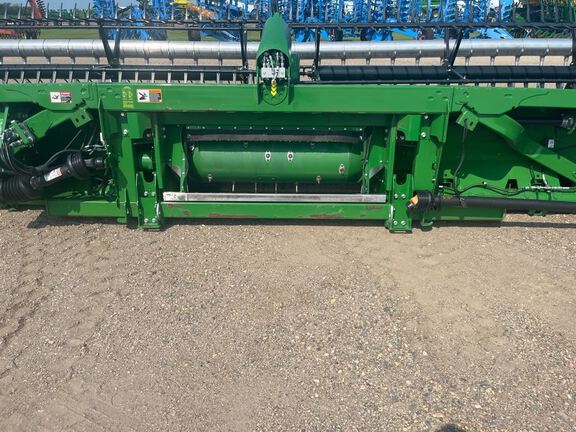 2023 John Deere RD40F Header Combine