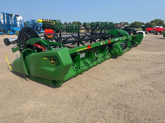 2023 John Deere RD40F Header Combine