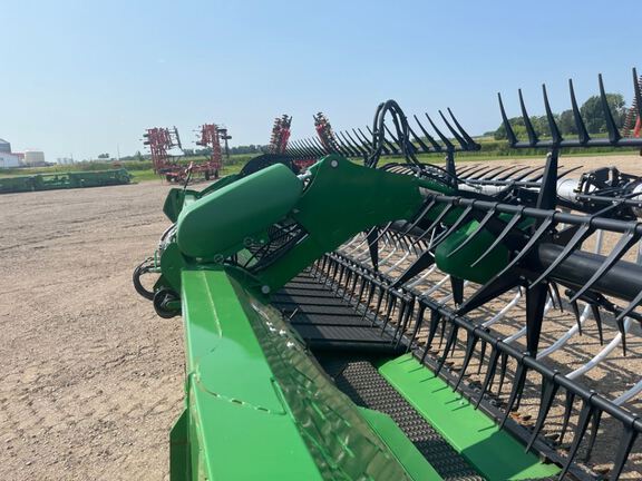 2023 John Deere RD40F Header Combine