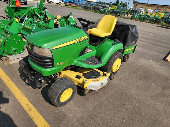 2009 John Deere X720 Garden Tractor