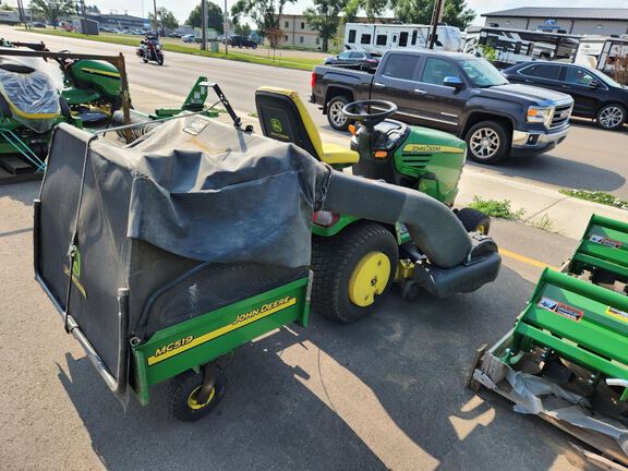 2009 John Deere X720 Garden Tractor