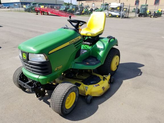 2009 John Deere X720 Garden Tractor