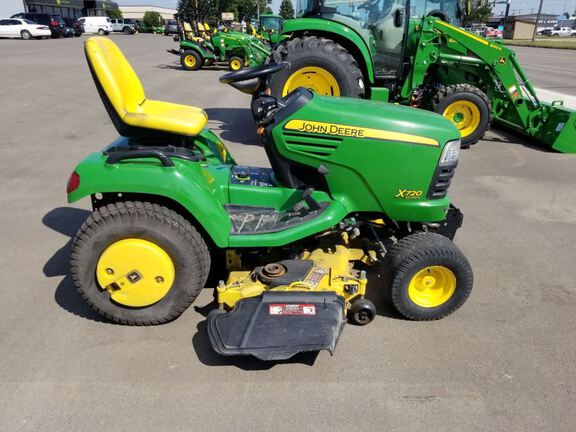 2009 John Deere X720 Garden Tractor