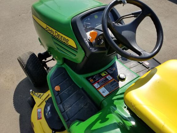 2009 John Deere X720 Garden Tractor