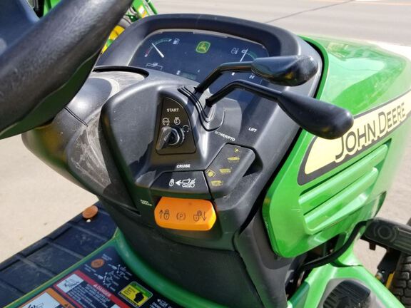 2009 John Deere X720 Garden Tractor