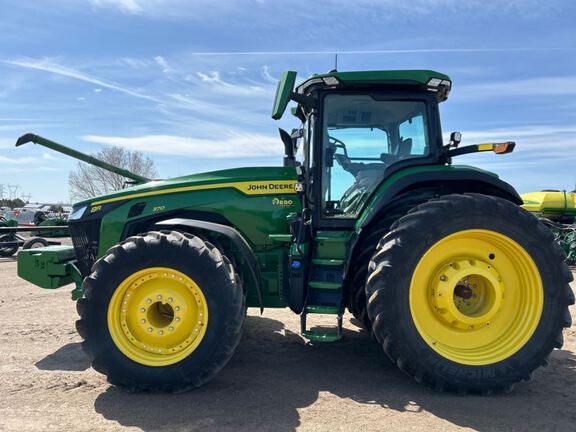 2022 John Deere 8R 370 Tractor