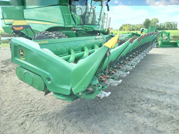 2022 John Deere C18R Header Corn Head