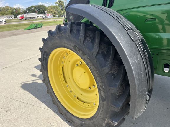 2014 John Deere 7230R Tractor