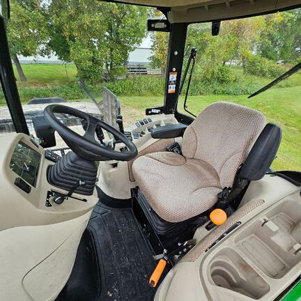 2021 John Deere 4066R Tractor Compact