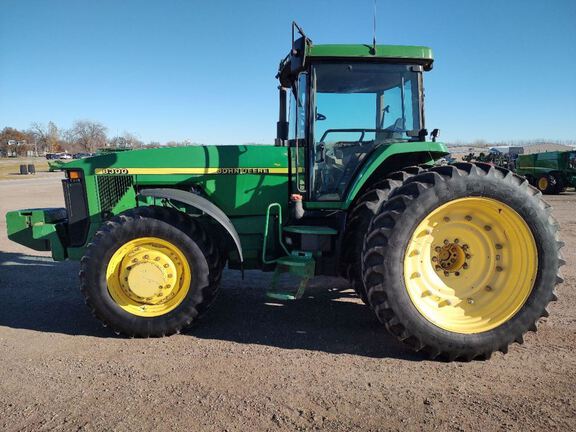 1995 John Deere 8300 Tractor