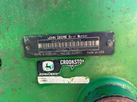 2008 John Deere 2410 Chisel Plow