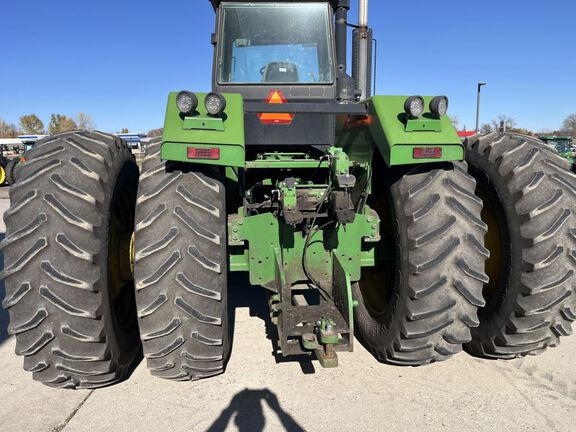 1991 John Deere 8760 Tractor 4WD