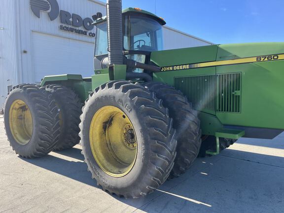 1991 John Deere 8760 Tractor 4WD