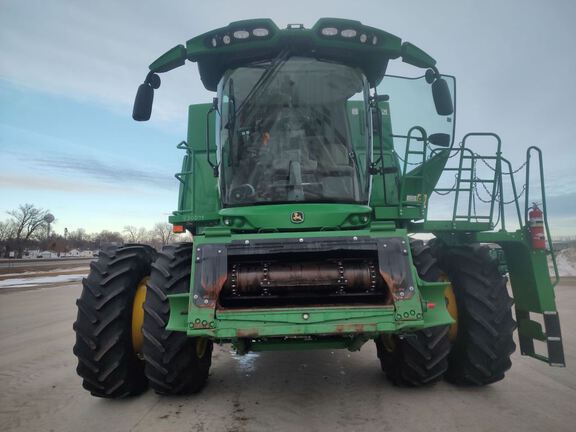 2024 John Deere S780 Combine