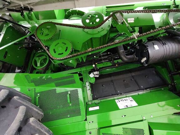 2024 John Deere S780 Combine