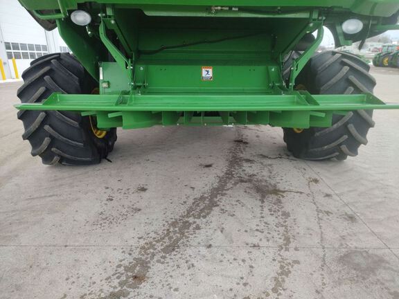 2024 John Deere S780 Combine