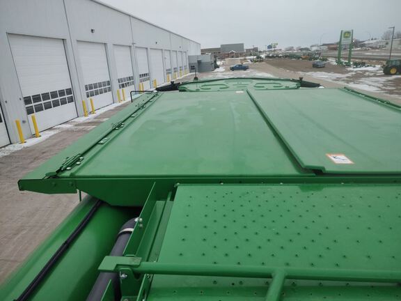 2024 John Deere S780 Combine