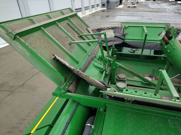 2024 John Deere S770 Combine