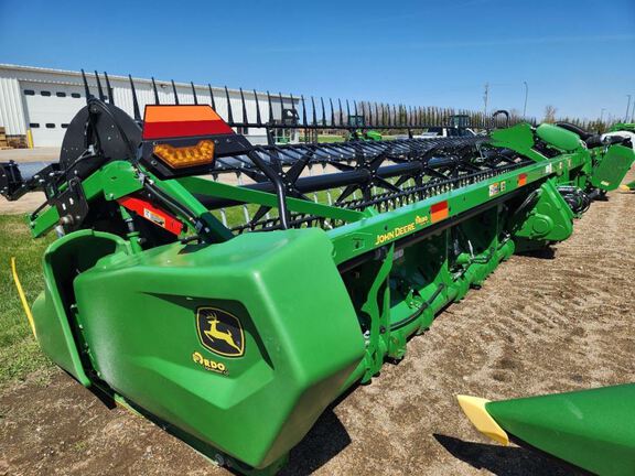 2024 John Deere RD40F Header Combine
