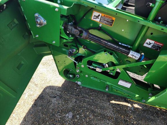 2024 John Deere RD40F Header Combine