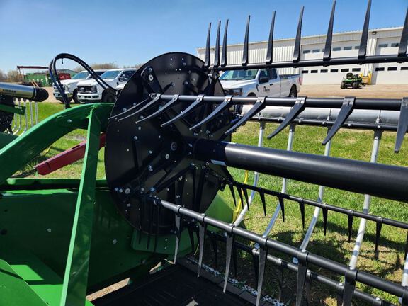 2024 John Deere RD40F Header Combine
