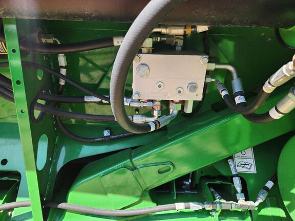 2024 John Deere RD40F Header Combine