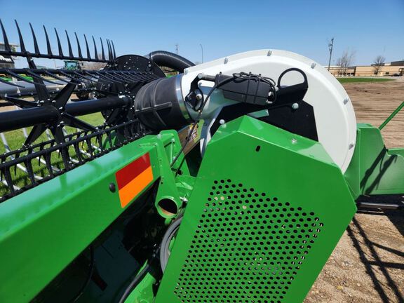 2024 John Deere RD40F Header Combine