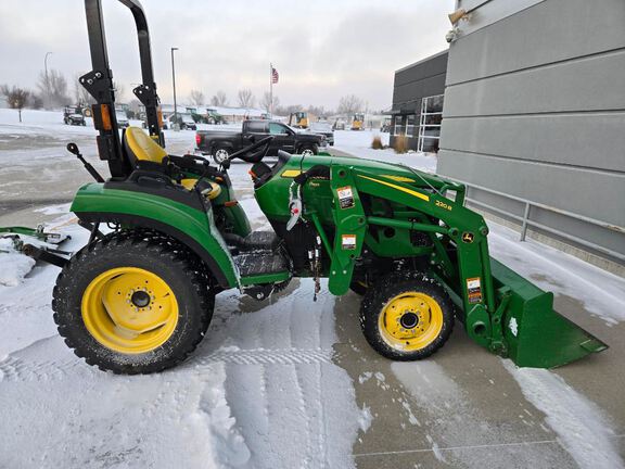 2020 John Deere 2038R Tractor Compact