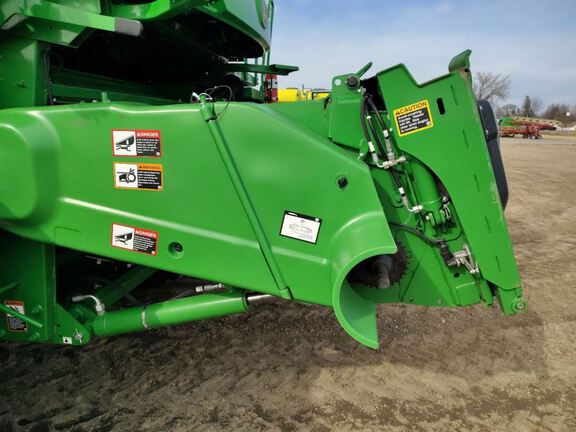 2024 John Deere S780 Combine