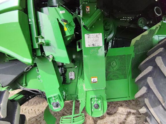 2024 John Deere S780 Combine