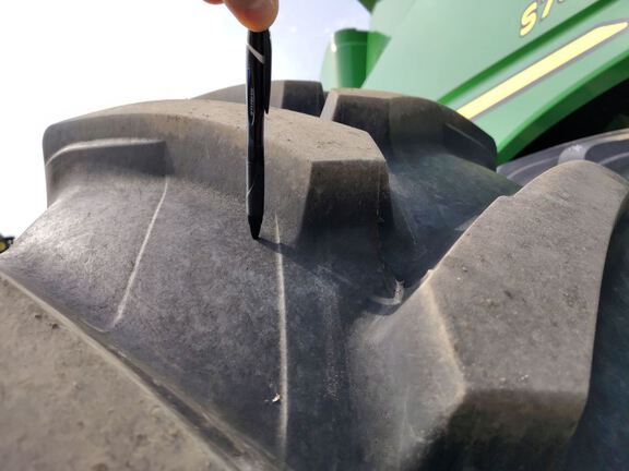 2024 John Deere S780 Combine