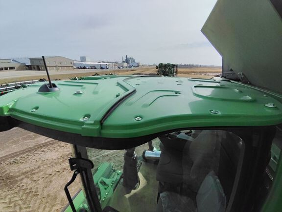 2024 John Deere S780 Combine