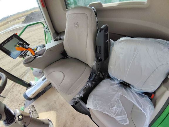 2024 John Deere S780 Combine