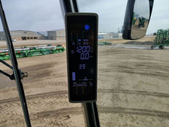 2024 John Deere S780 Combine