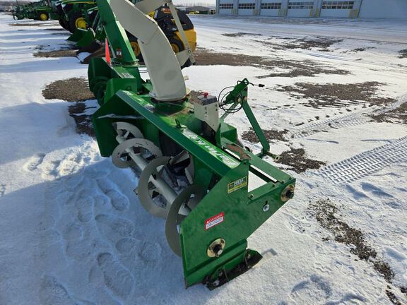 Buhler Farm King 660 Snow Blower