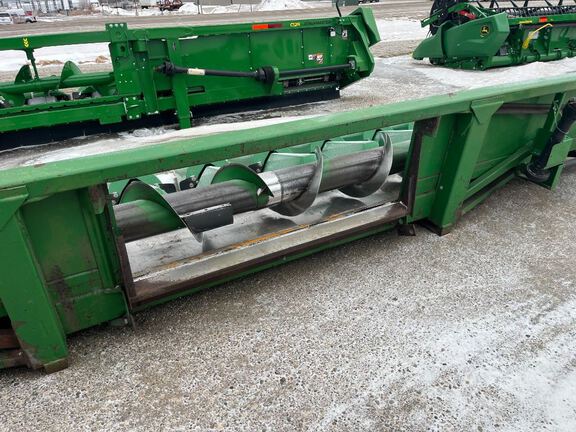 1995 John Deere 1242 Header Corn Head