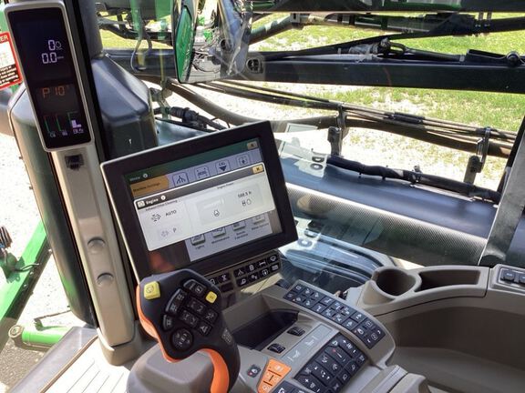 2023 John Deere 612R Sprayer/High Clearance