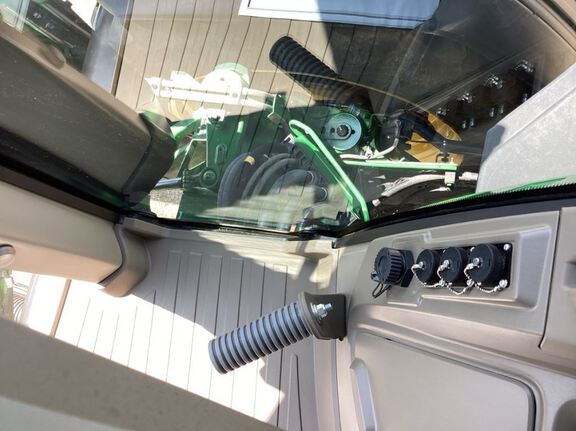 2023 John Deere 612R Sprayer/High Clearance