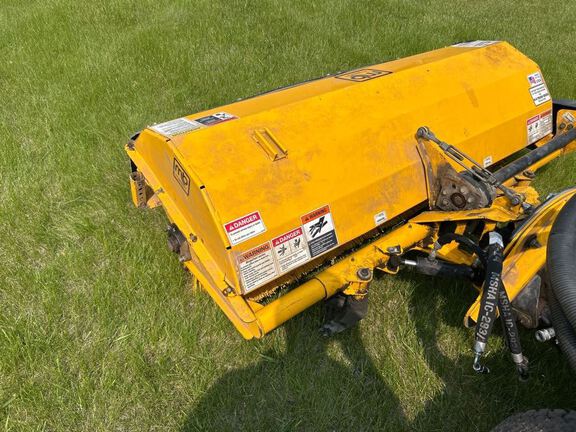 Toro GROUNDMASTER Mower/Zero Turn