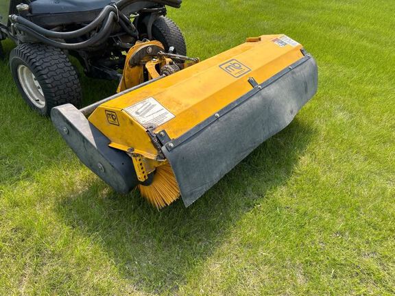 Toro GROUNDMASTER Mower/Zero Turn