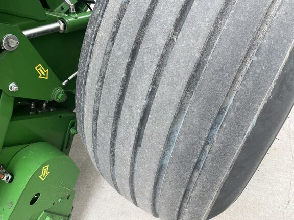 2023 John Deere 560M Baler/Round