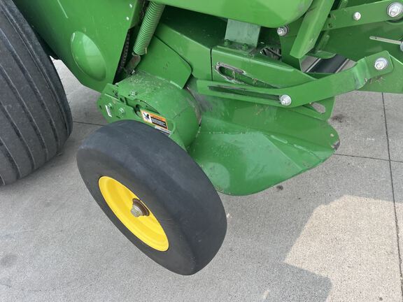 2023 John Deere 560M Baler/Round
